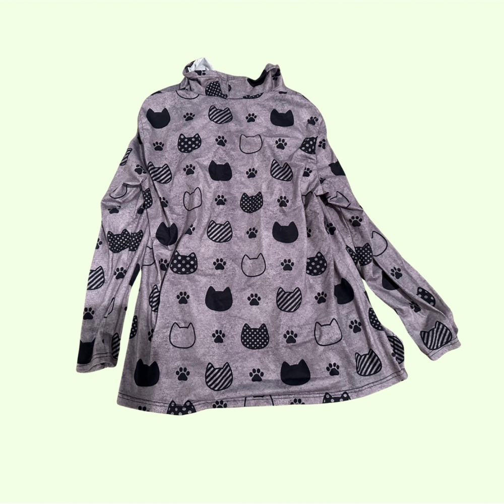 Gray Long Sleeve Top with Black Heart and Paw Print